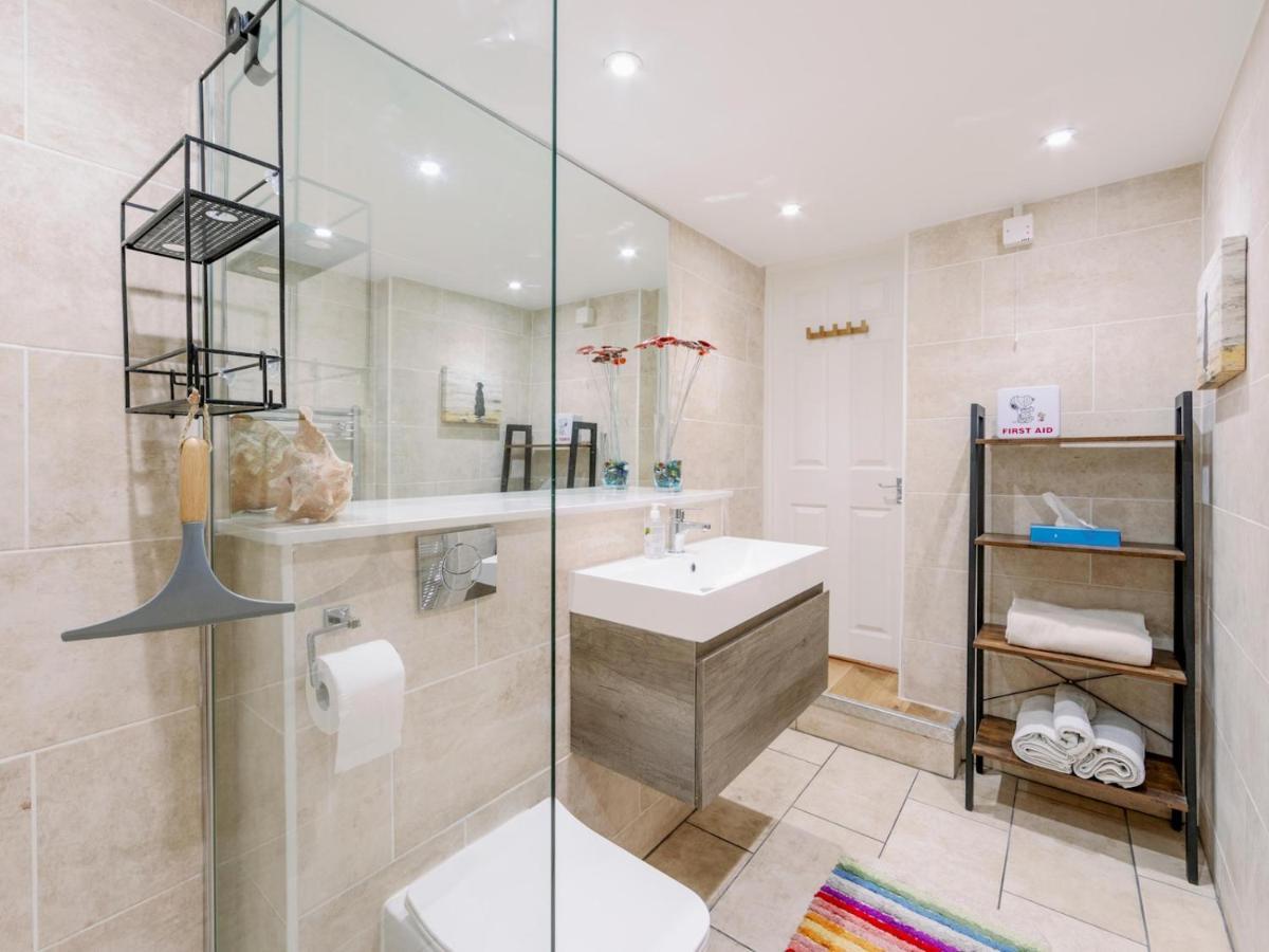 Pass The Keys Recently Renovated 1Br Flat With Private Garden In South London Appartamento Esterno foto