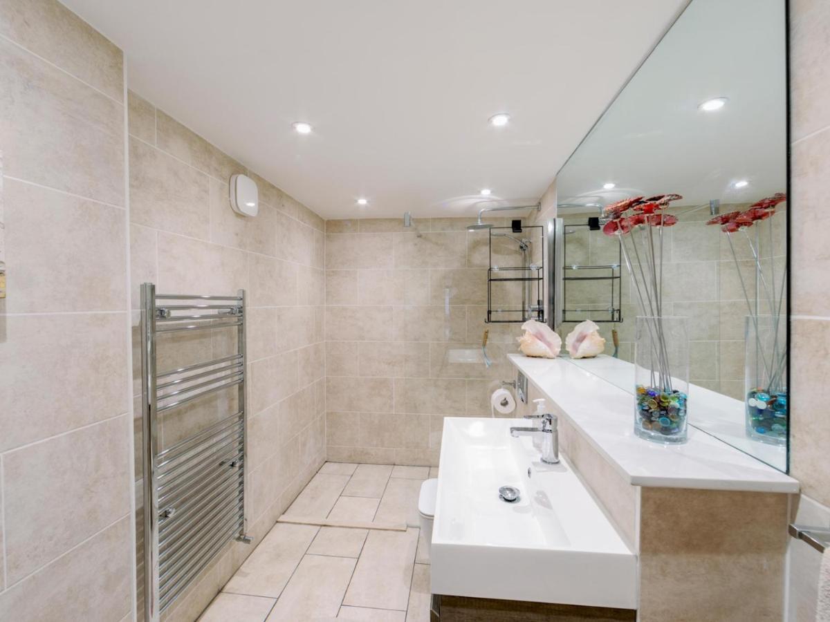 Pass The Keys Recently Renovated 1Br Flat With Private Garden In South London Appartamento Esterno foto