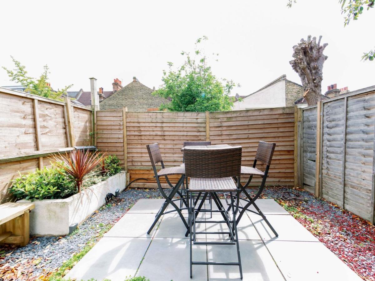 Pass The Keys Recently Renovated 1Br Flat With Private Garden In South London Appartamento Esterno foto